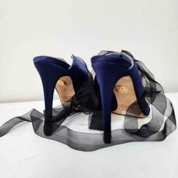 Chiara Ferragni blue satin heels with tulle bow, size 37, nwt - Picture 4 of 6